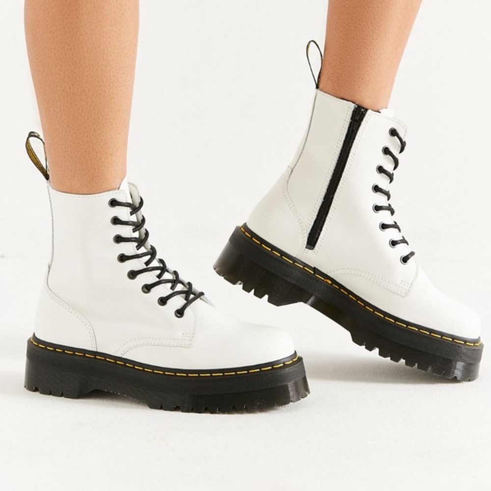 Dr. Martens Jadon Platform boots LAST 2 DAYS - Picture 3 of 10
